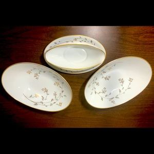 Noritake China “Andrea”-gravy boat/2 serving bowls